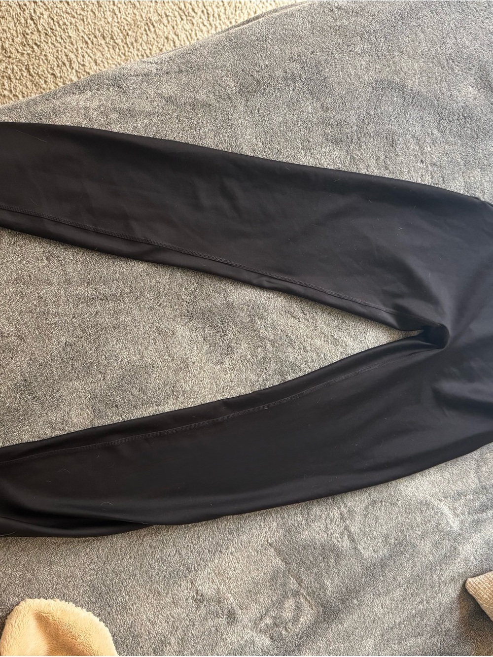 ALO Yoga Black High-Waist Leggings - Seam Detail